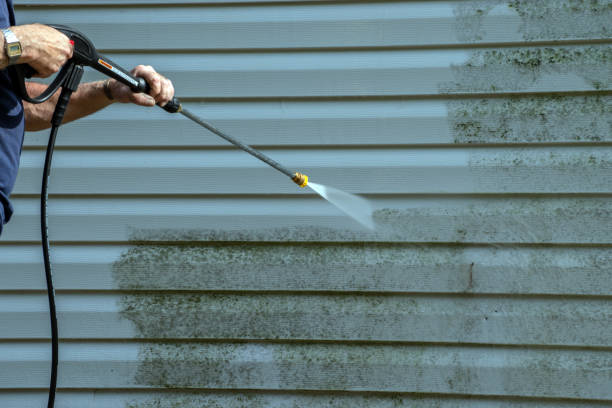 Deck Cleaning Services in Clifton, TX