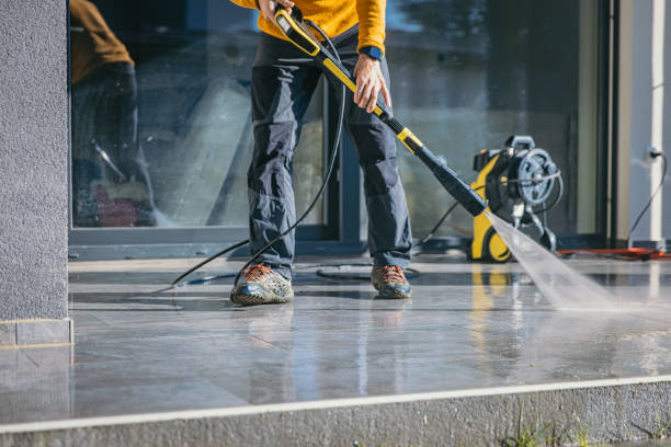 Best Garage Pressure Washing  in Clifton, TX