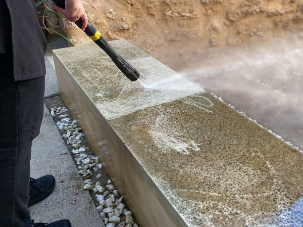 Pressure Washing Contractors in Clifton, TX